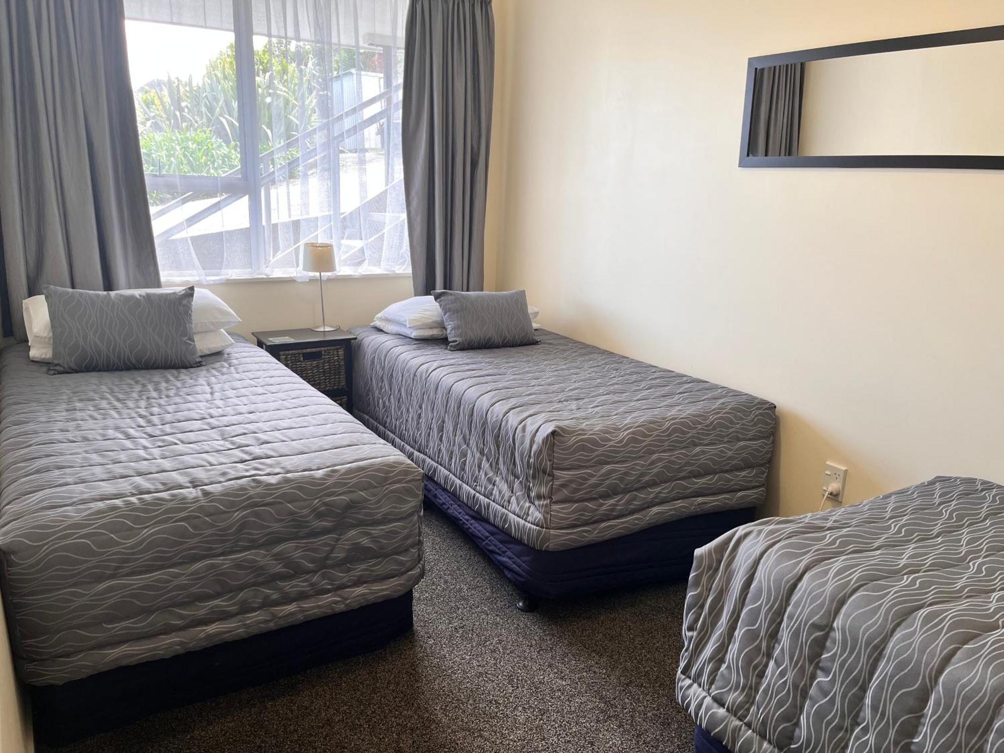 גריימאות' Sundowner Motel מראה חיצוני תמונה